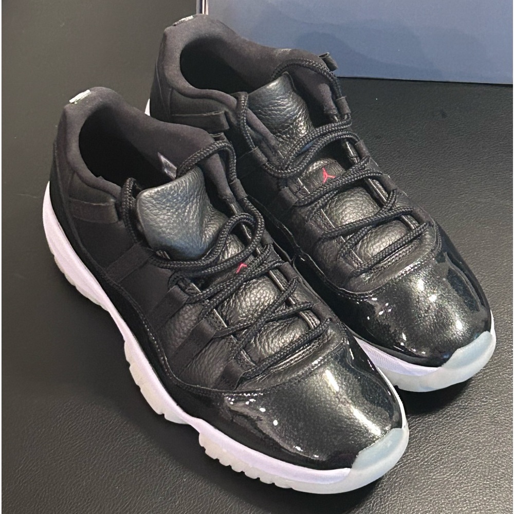 Air Jordan 11